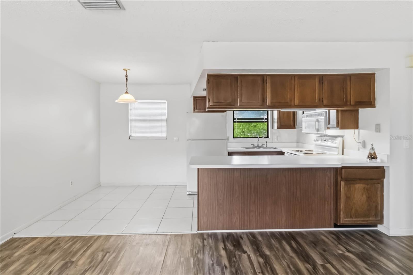 4951 91ST AVE N #33, PINELLAS PARK, FL, 33782