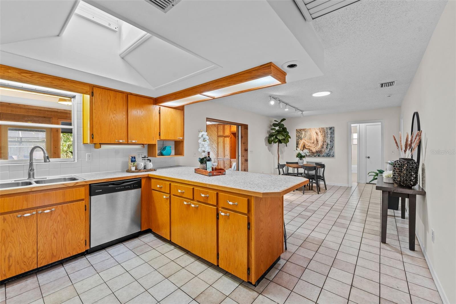 1502 HAVEN BND, TAMPA, FL, 33613