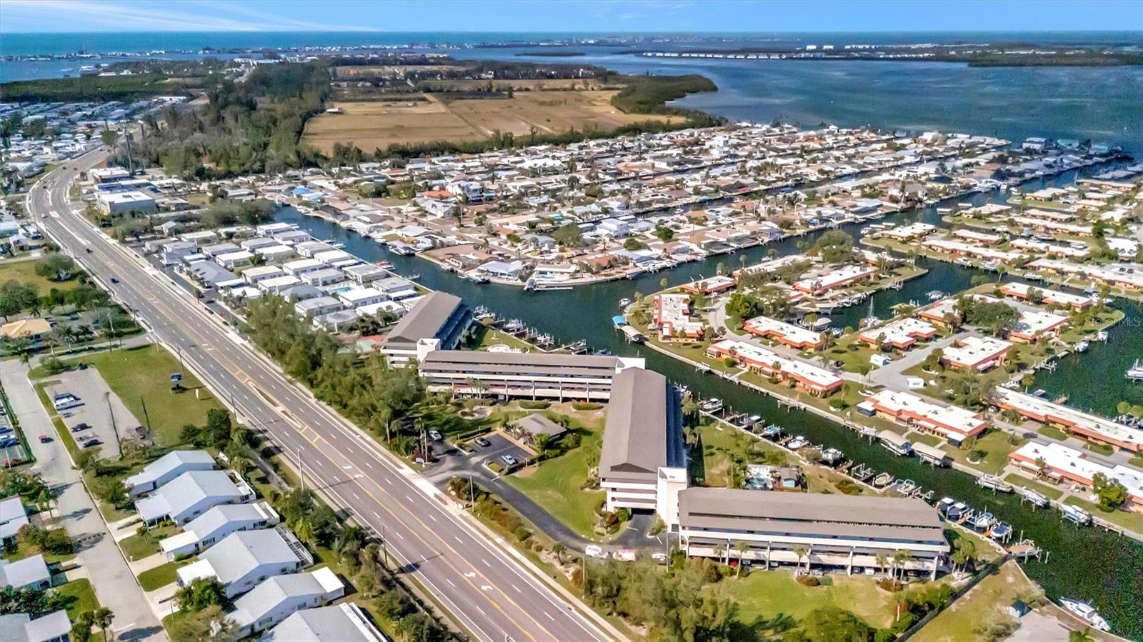 THE WATERWAY PH II, BRADENTON, FL, 34210