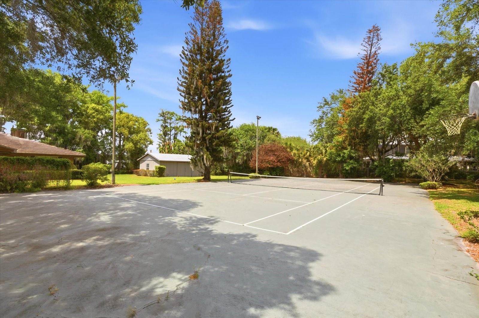 4910 E LAKE DR, WINTER SPRINGS, FL, 32708