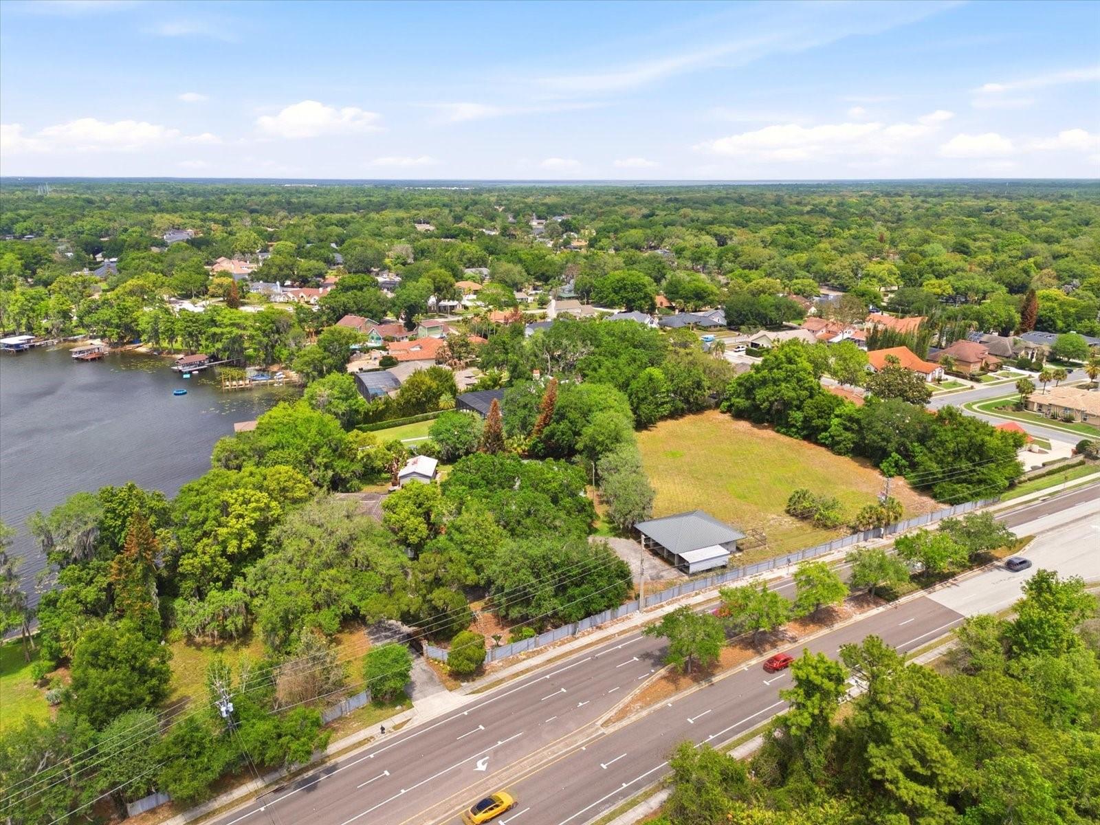 4910 E LAKE DR, WINTER SPRINGS, FL, 32708