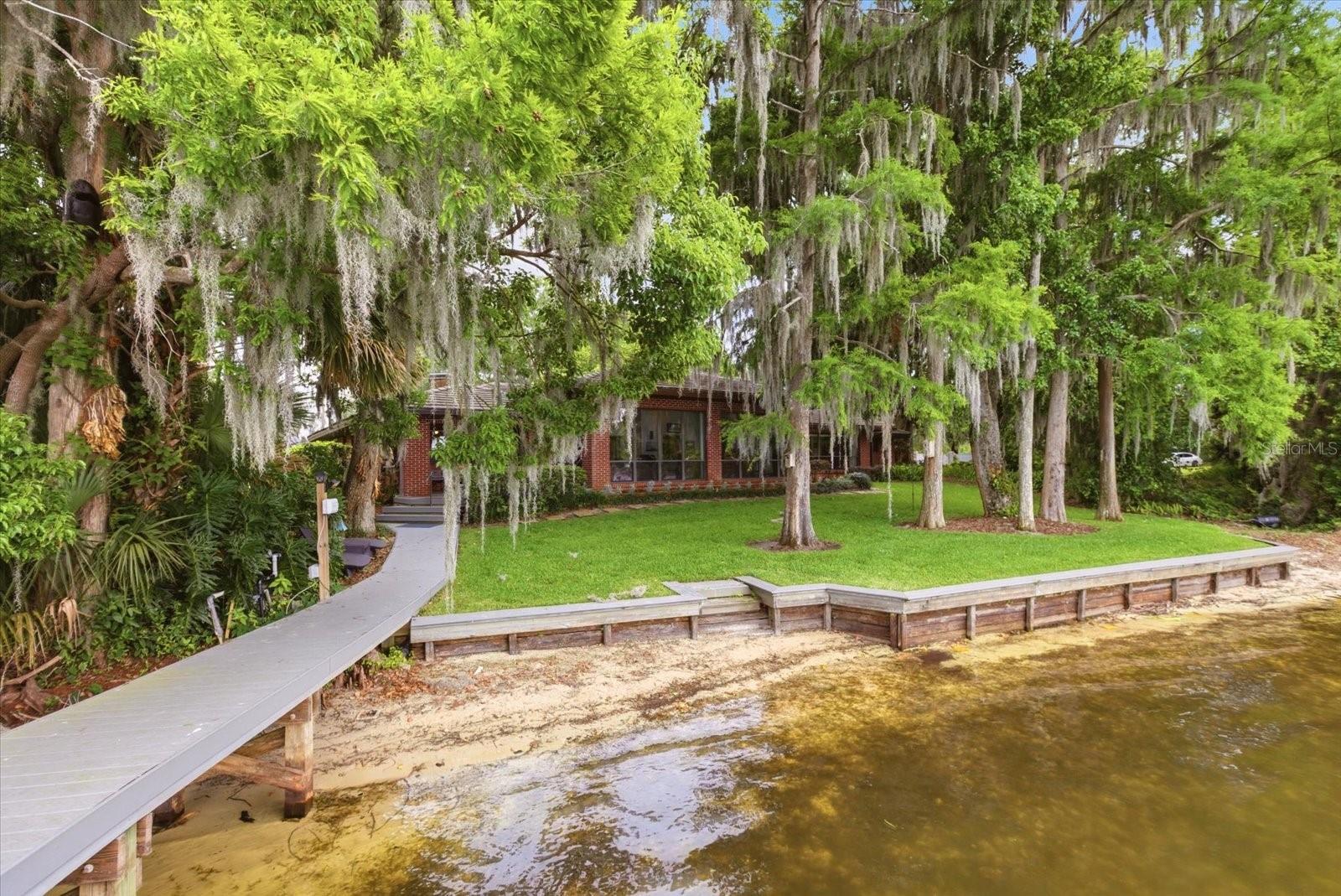 4910 E LAKE DR, WINTER SPRINGS, FL, 32708