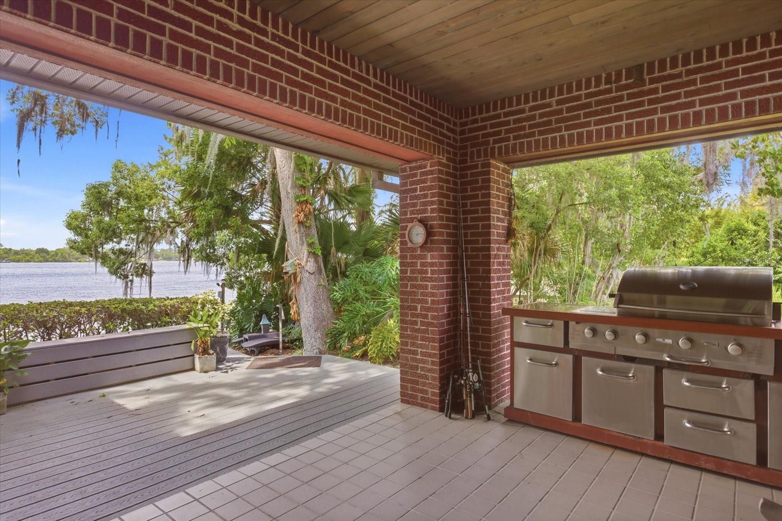 4910 E LAKE DR, WINTER SPRINGS, FL, 32708