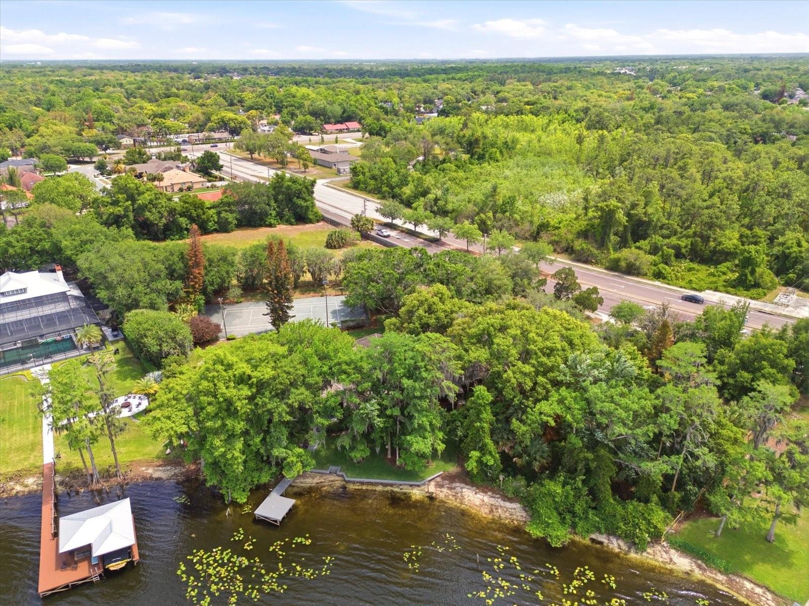 4910 E LAKE DR, WINTER SPRINGS, FL, 32708