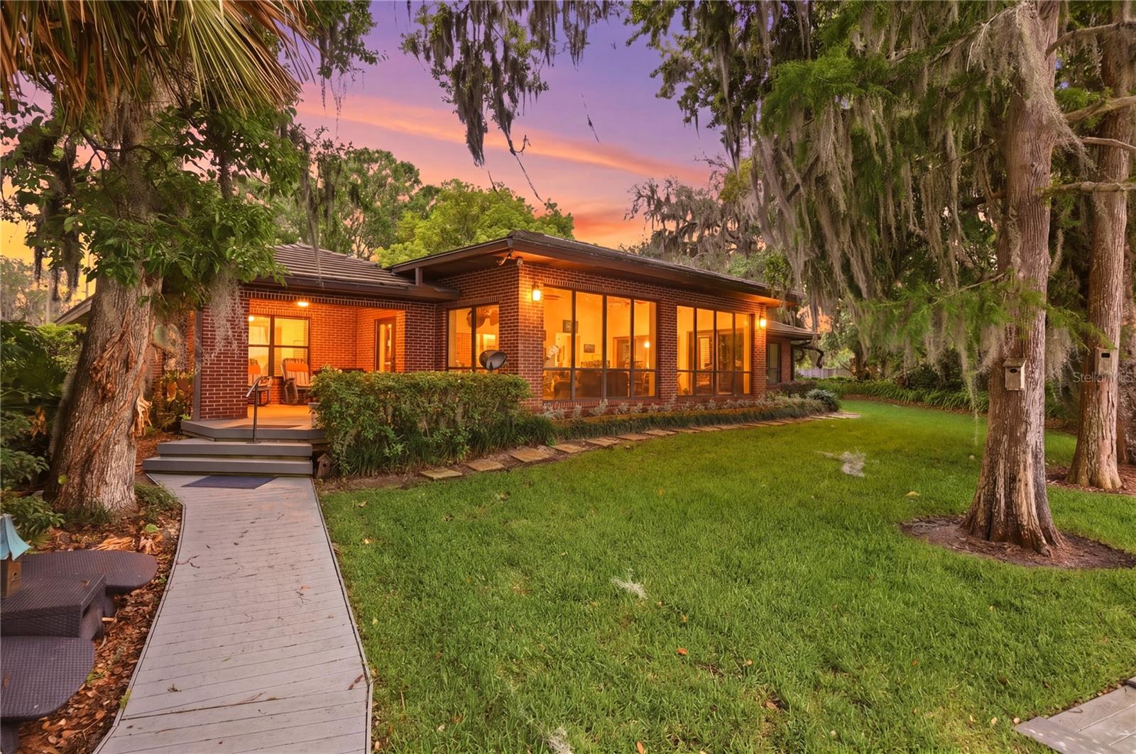 4910 E LAKE DR, WINTER SPRINGS, FL, 32708