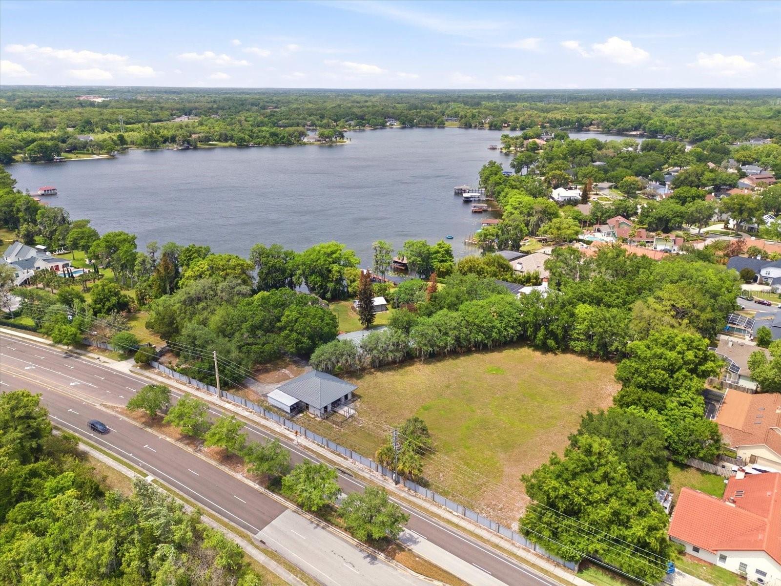 4910 E LAKE DR, WINTER SPRINGS, FL, 32708