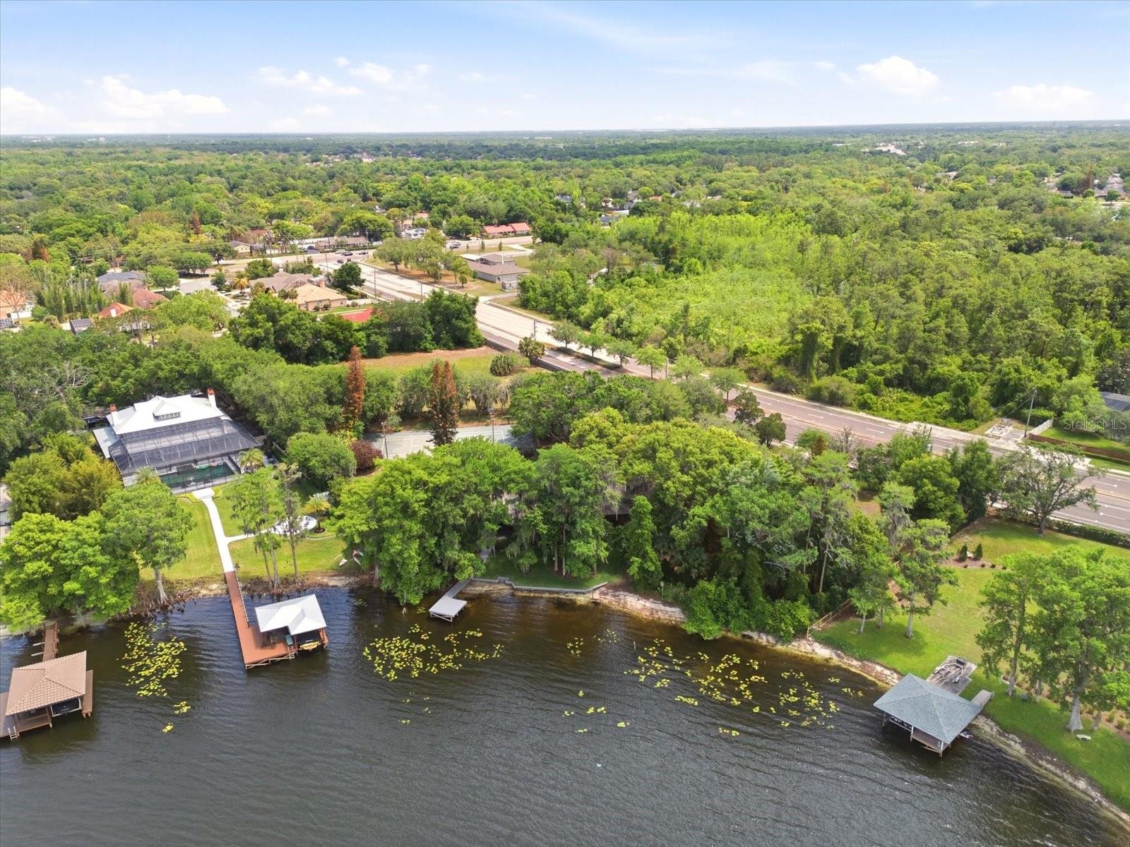 4910 E LAKE DR, WINTER SPRINGS, FL, 32708