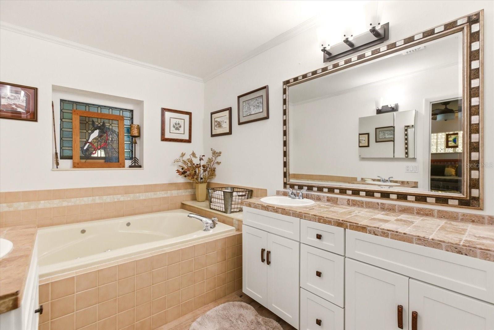 4910 E LAKE DR, WINTER SPRINGS, FL, 32708