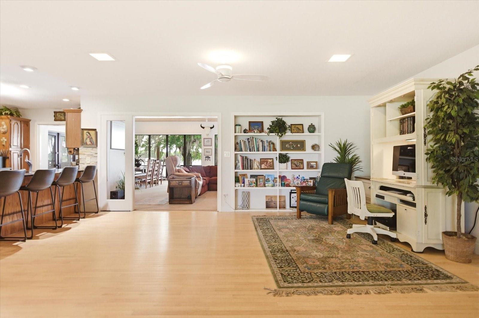 4910 E LAKE DR, WINTER SPRINGS, FL, 32708