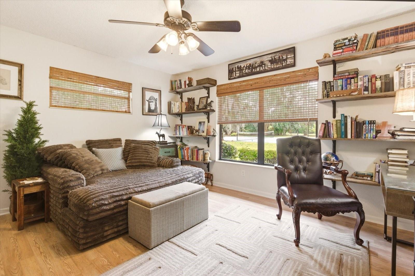 4910 E LAKE DR, WINTER SPRINGS, FL, 32708