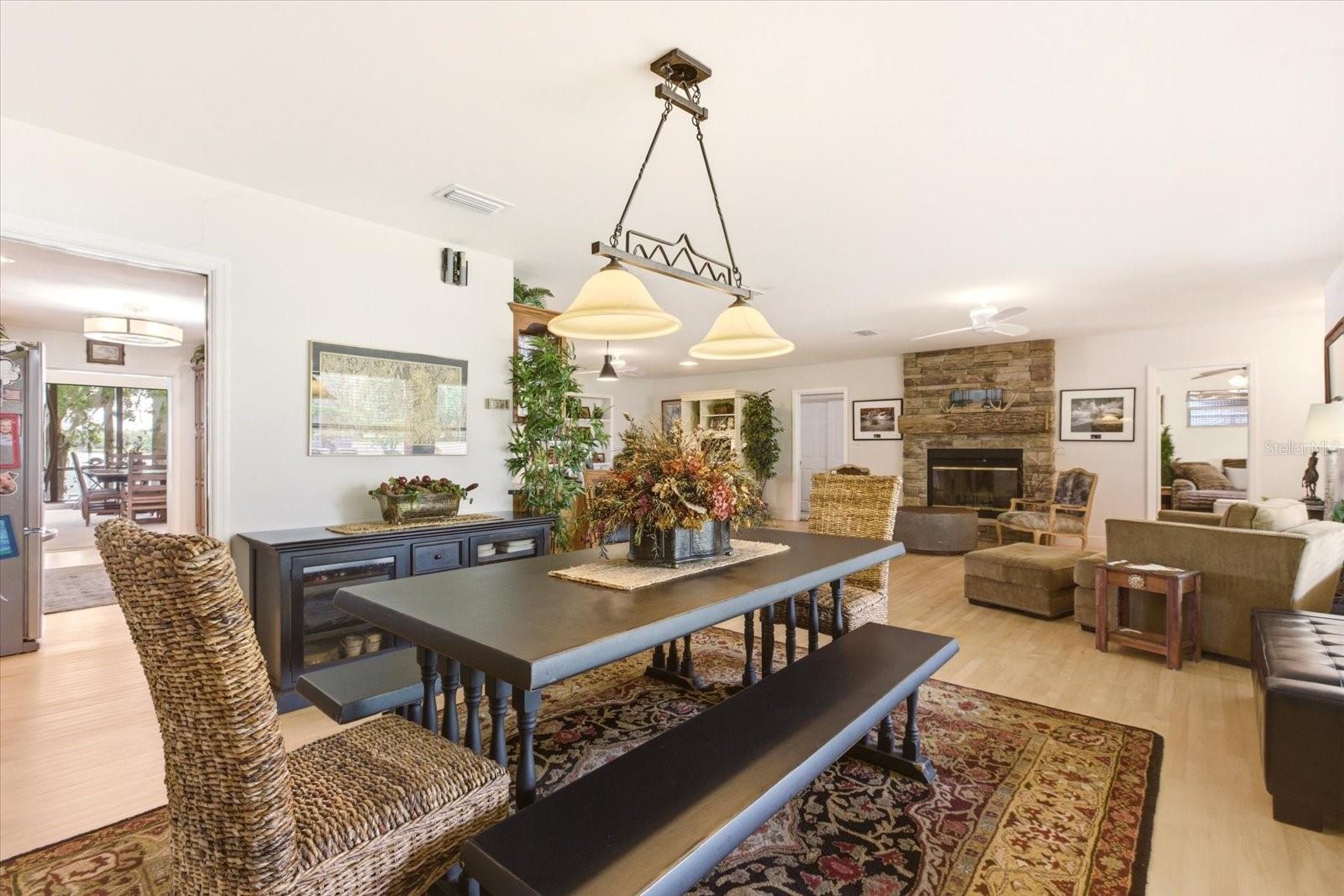 4910 E LAKE DR, WINTER SPRINGS, FL, 32708