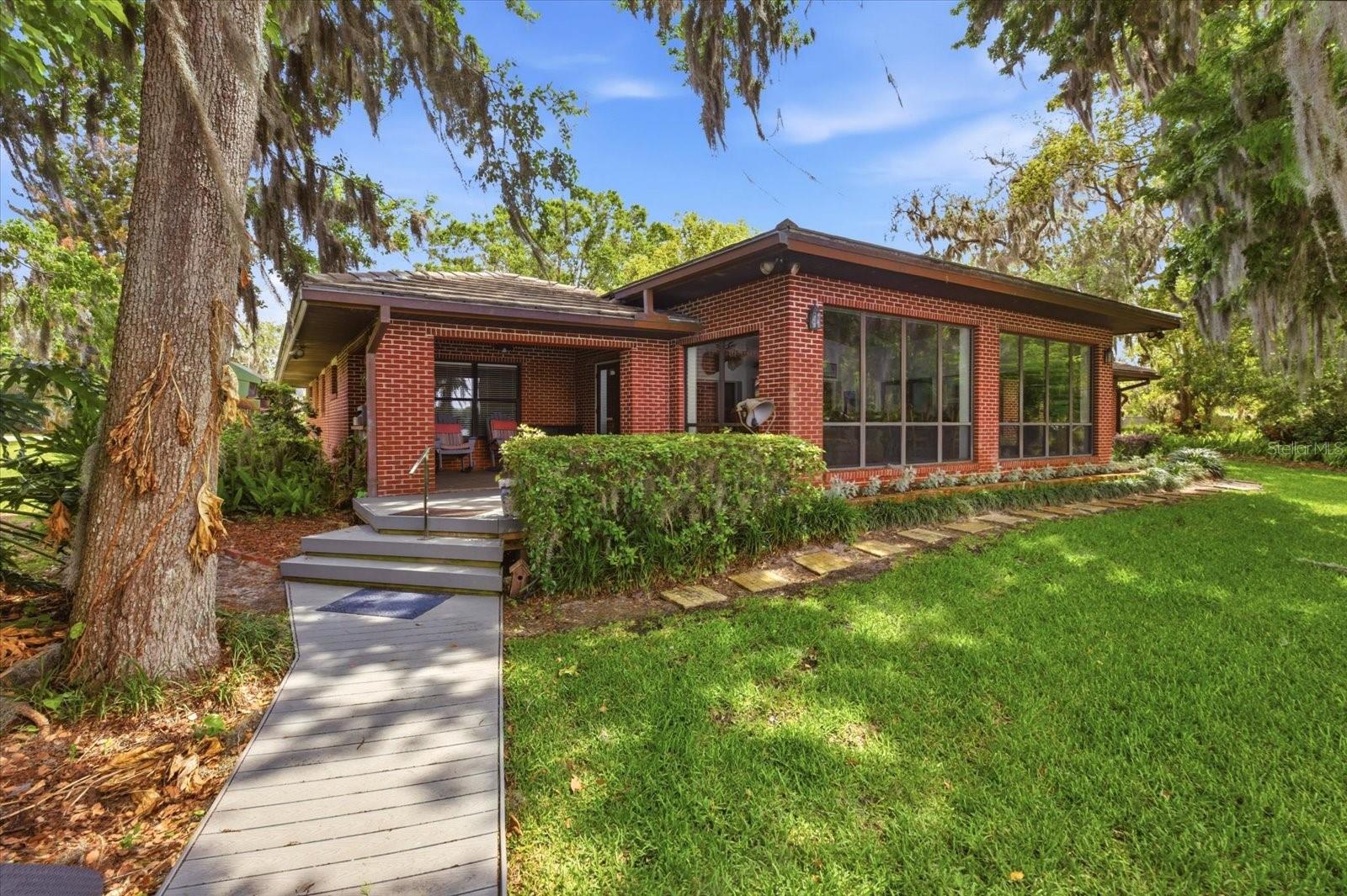 4910 E LAKE DR, WINTER SPRINGS, FL, 32708