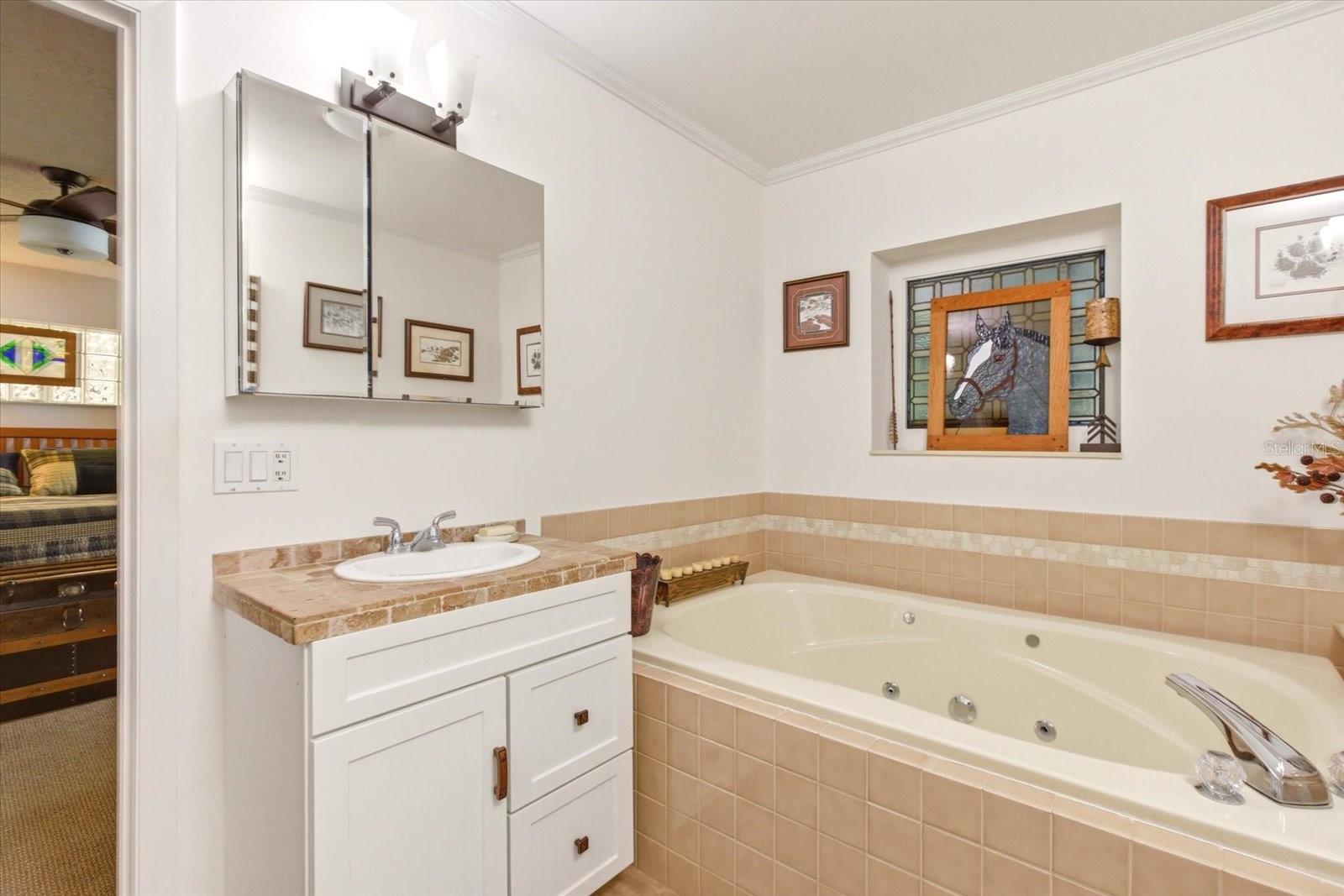 4910 E LAKE DR, WINTER SPRINGS, FL, 32708