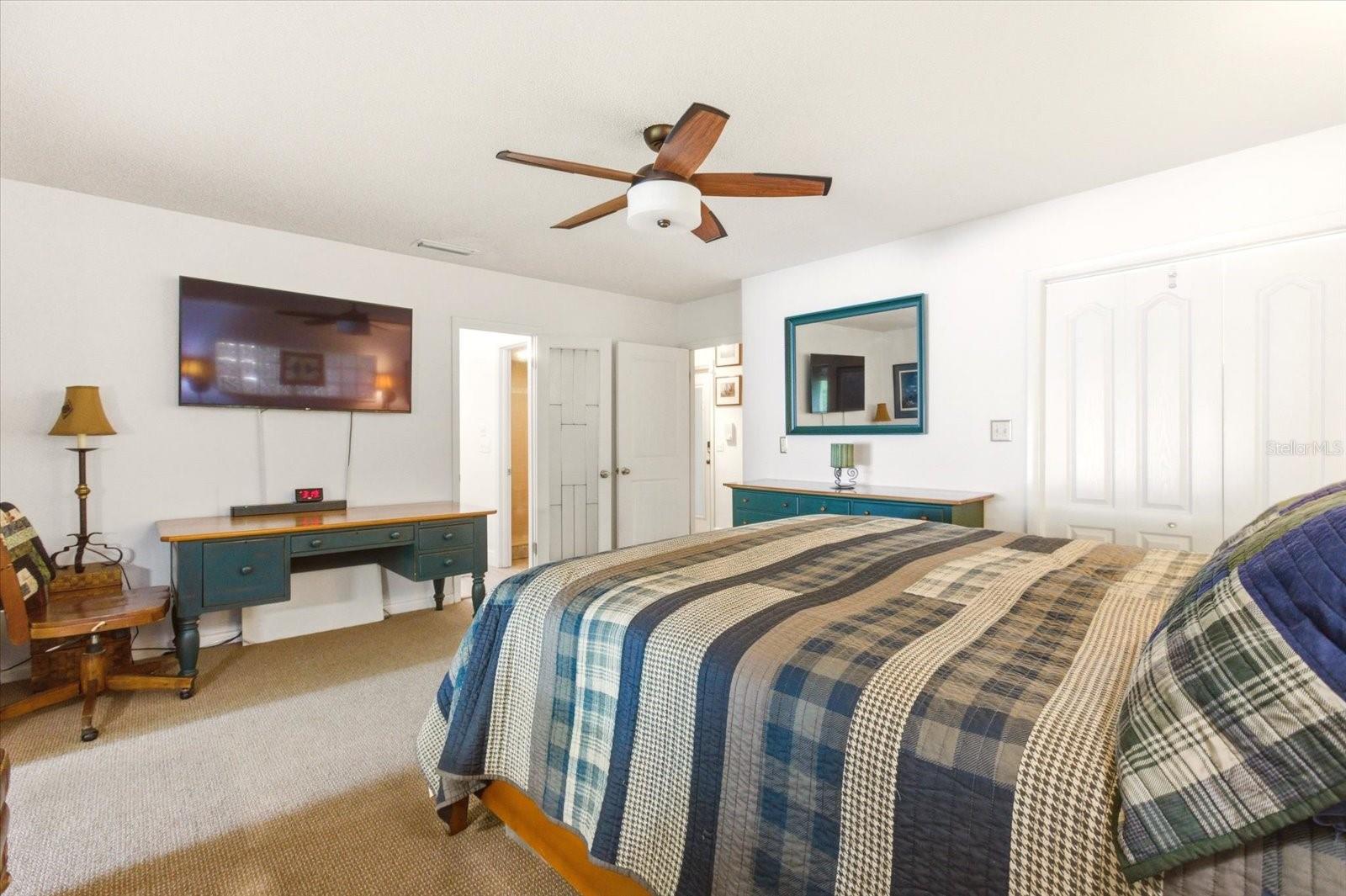 4910 E LAKE DR, WINTER SPRINGS, FL, 32708