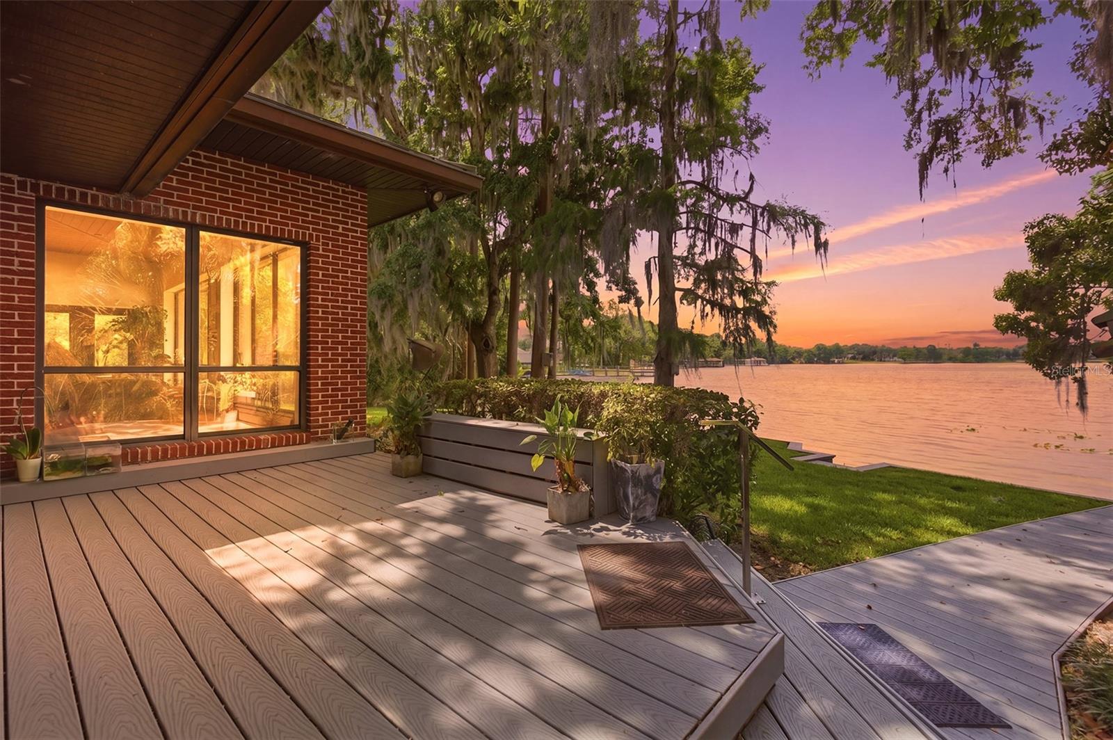 4910 E LAKE DR, WINTER SPRINGS, FL, 32708