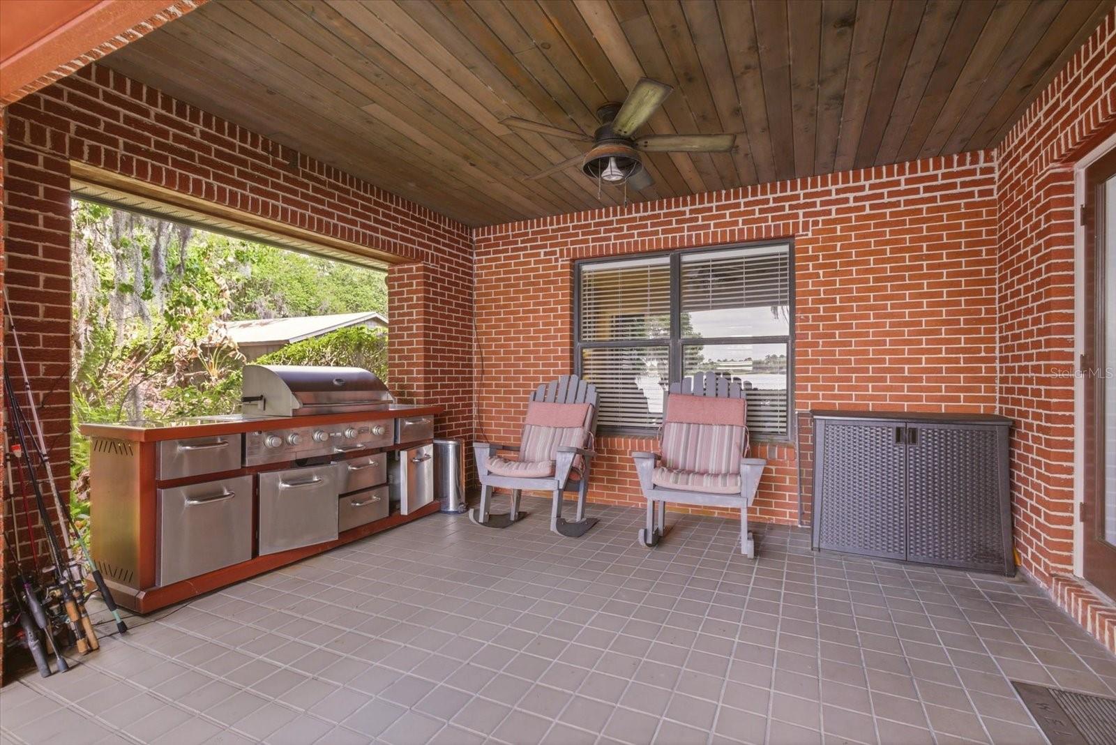 4910 E LAKE DR, WINTER SPRINGS, FL, 32708