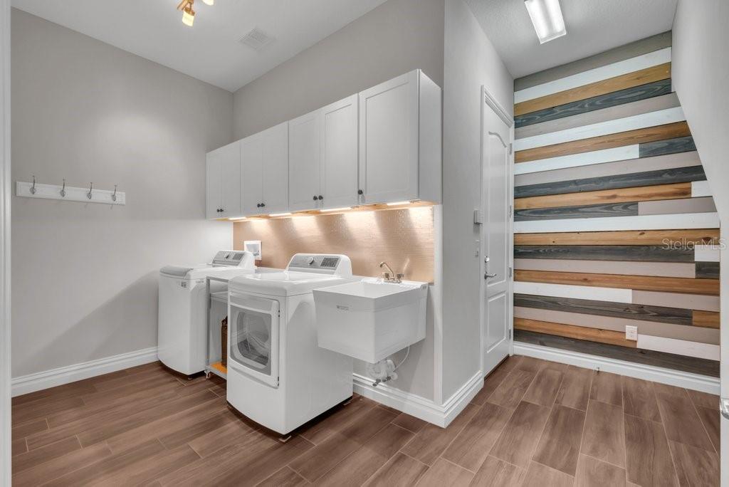 14908 BASSINGER LN, LITHIA, FL, 33547