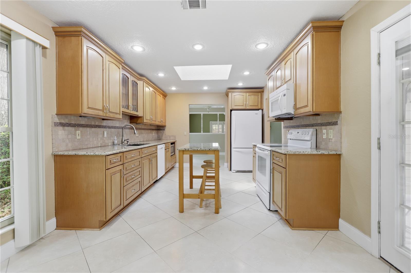 32 RAMBLEWOOD TRL, DELAND, FL, 32724