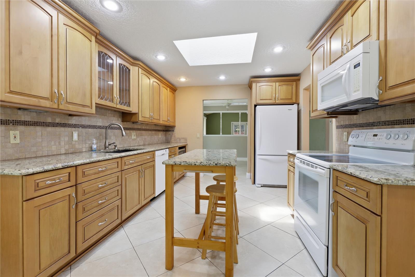 32 RAMBLEWOOD TRL, DELAND, FL, 32724