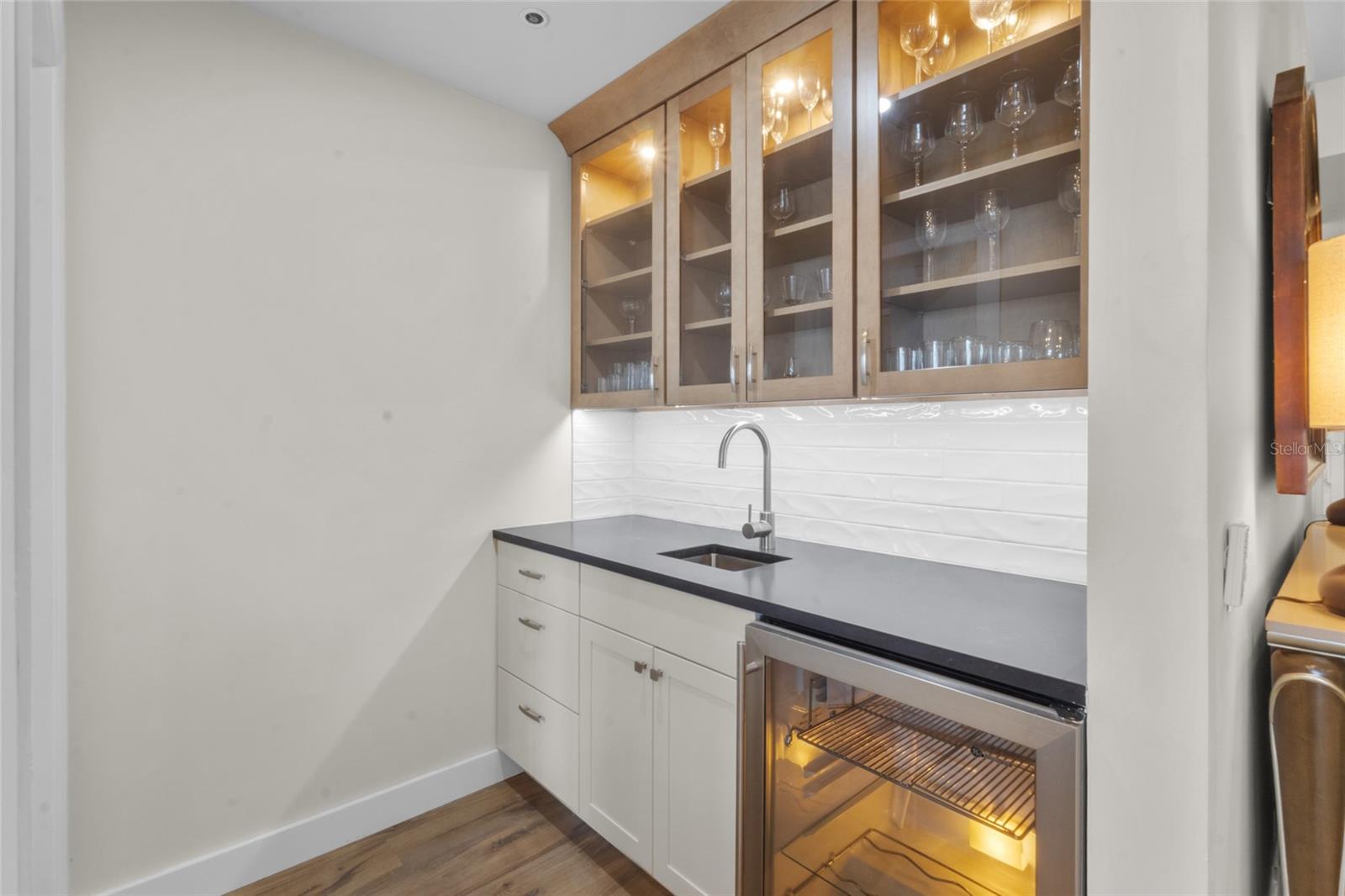 615 DREAM ISLAND PL #105, LONGBOAT KEY, FL, 34228