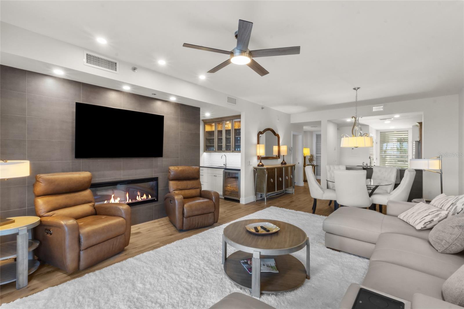 615 DREAM ISLAND PL #105, LONGBOAT KEY, FL, 34228