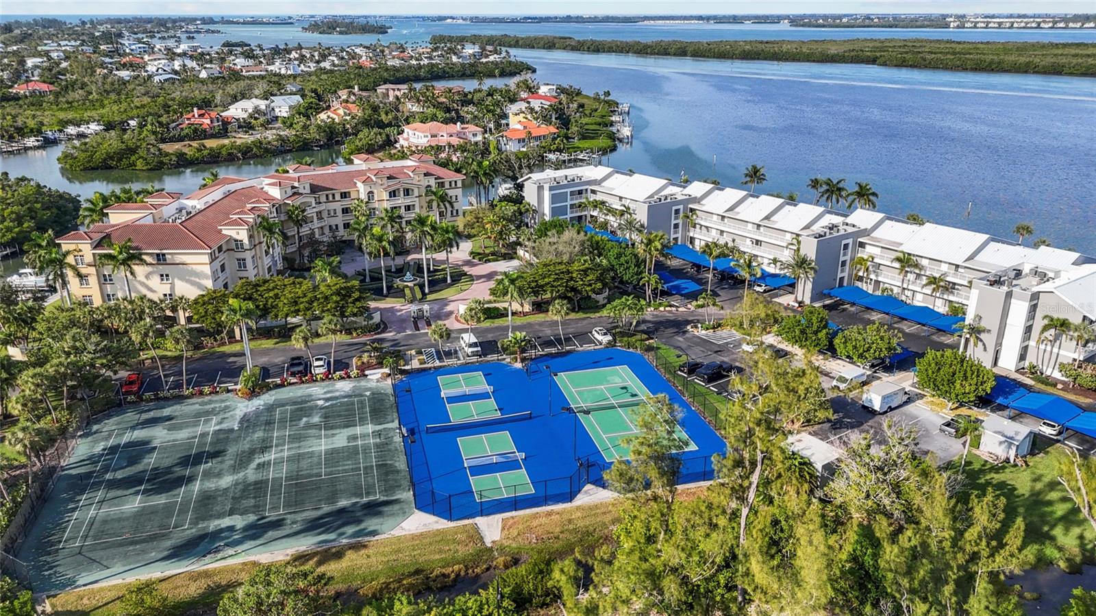 615 DREAM ISLAND PL #105, LONGBOAT KEY, FL, 34228