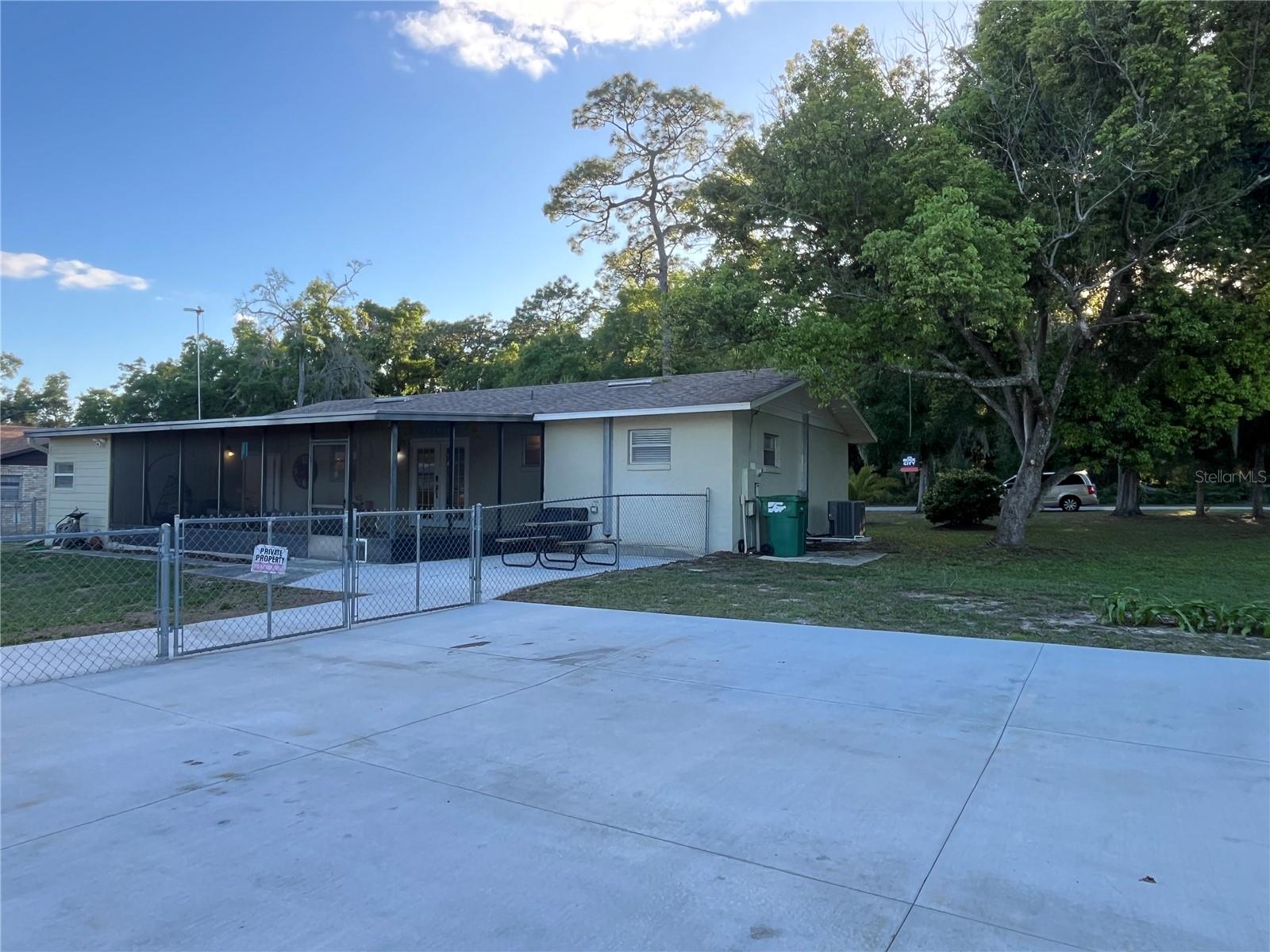 407 POINSETTIA AVE, FRUITLAND PARK, FL, 34731