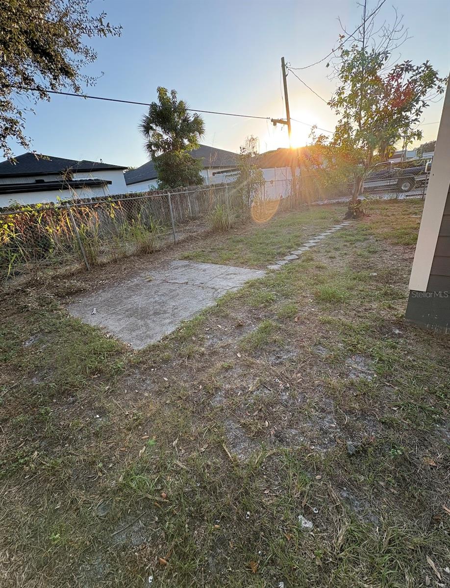 2330 W SAINT LOUIS ST, TAMPA, FL, 33607