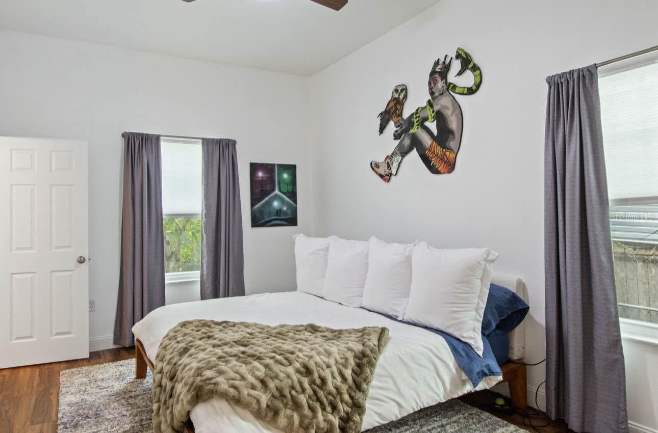 2330 W SAINT LOUIS ST, TAMPA, FL, 33607