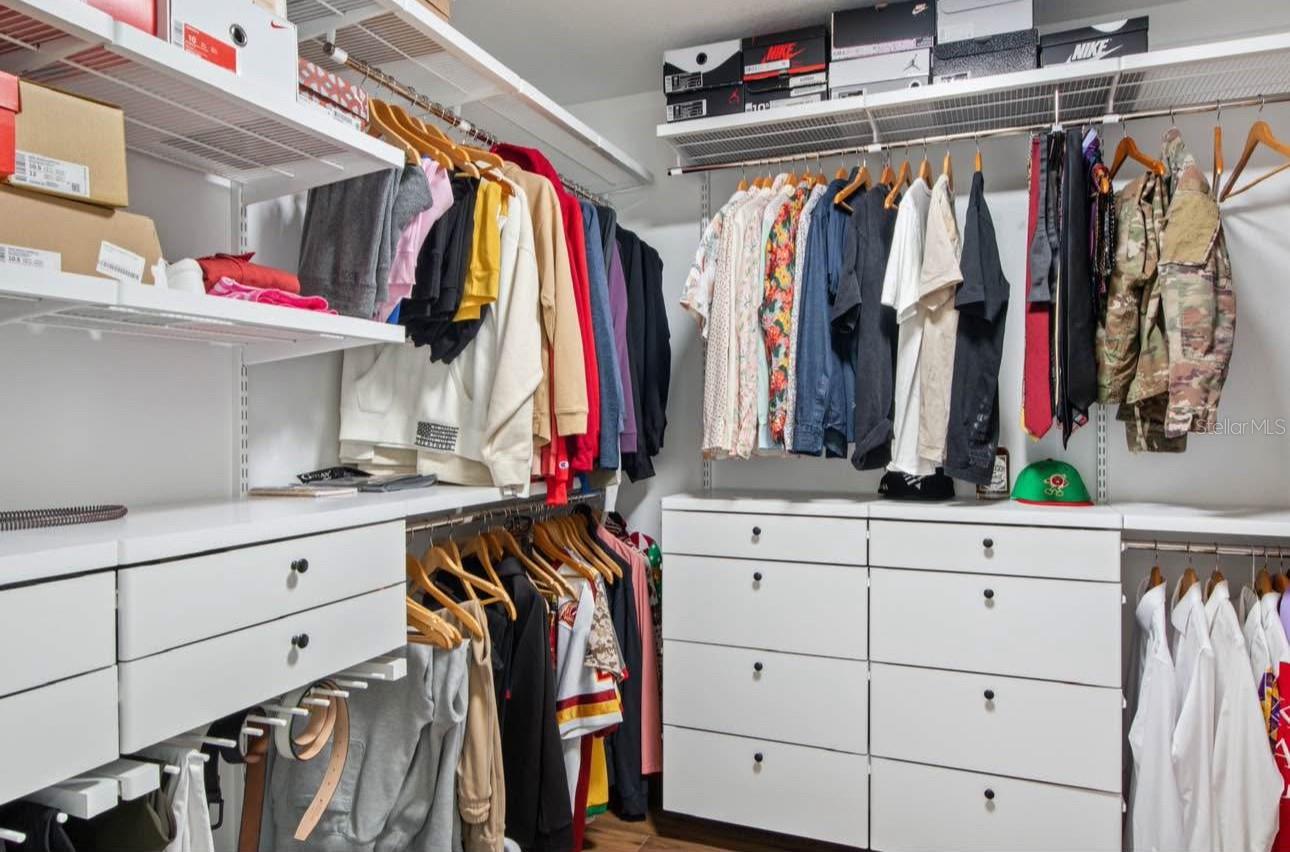 2330 W SAINT LOUIS ST, TAMPA, FL, 33607