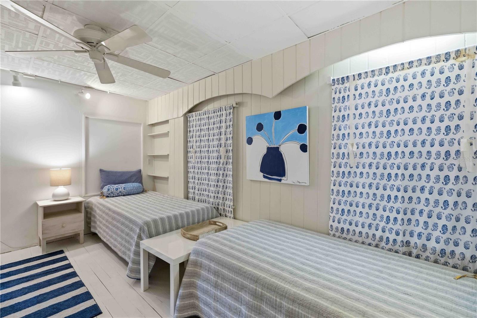 624 BAYSHORE RD, NOKOMIS, FL, 34275