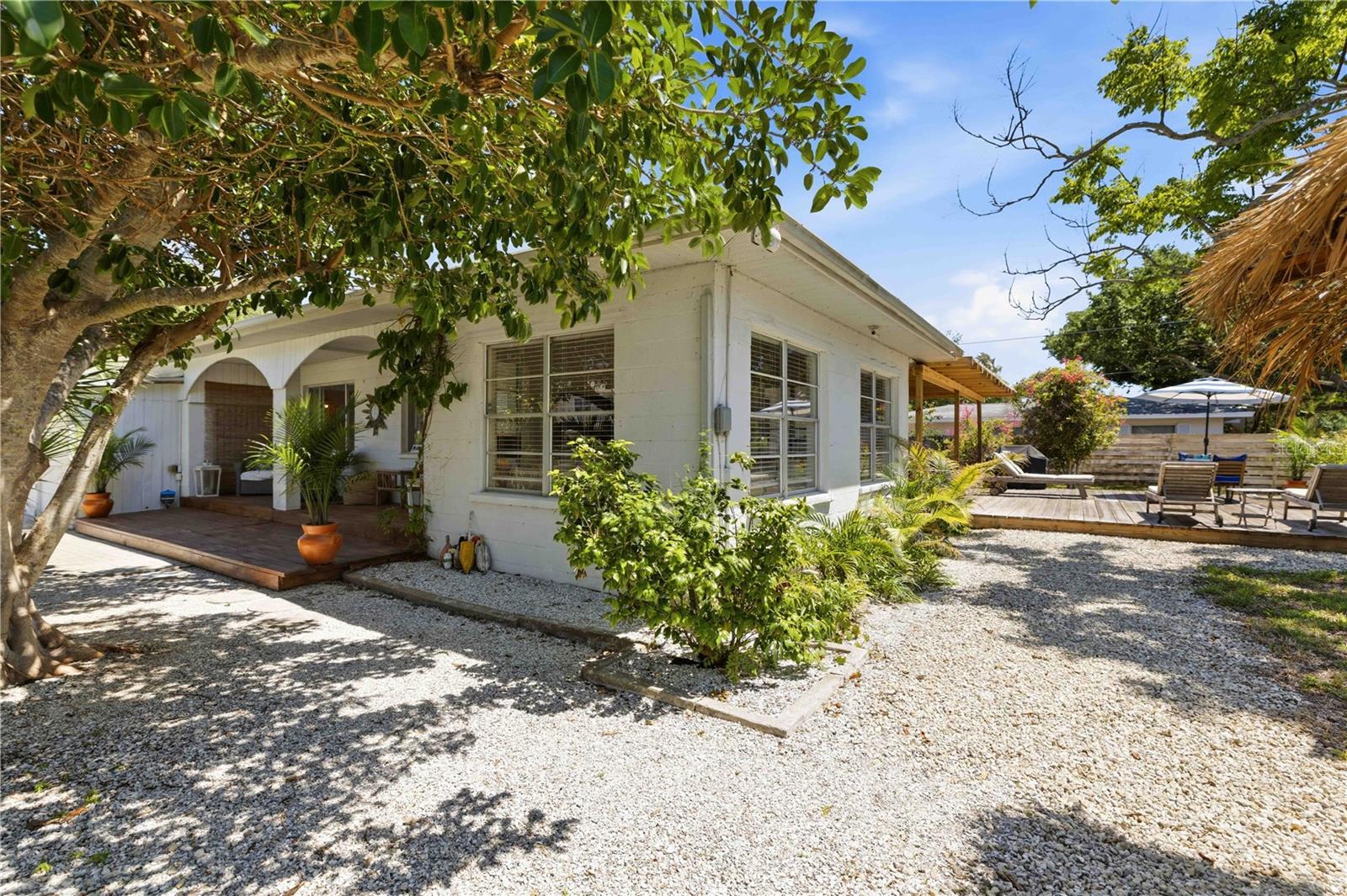 624 BAYSHORE RD, NOKOMIS, FL, 34275