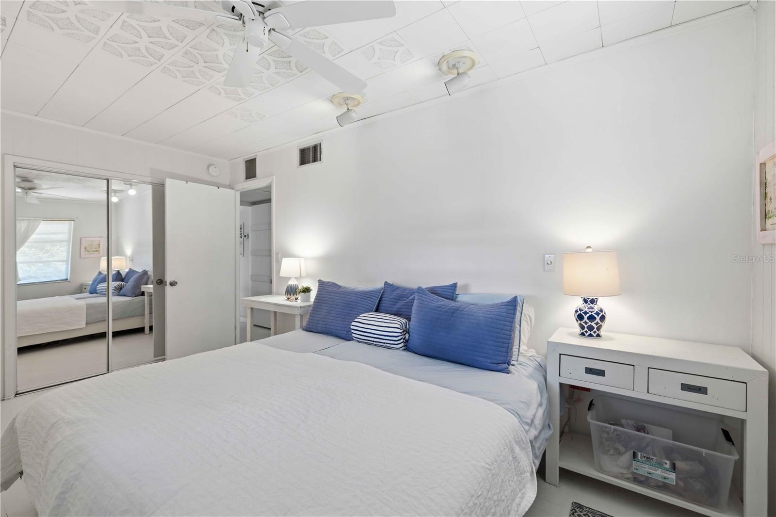 624 BAYSHORE RD, NOKOMIS, FL, 34275