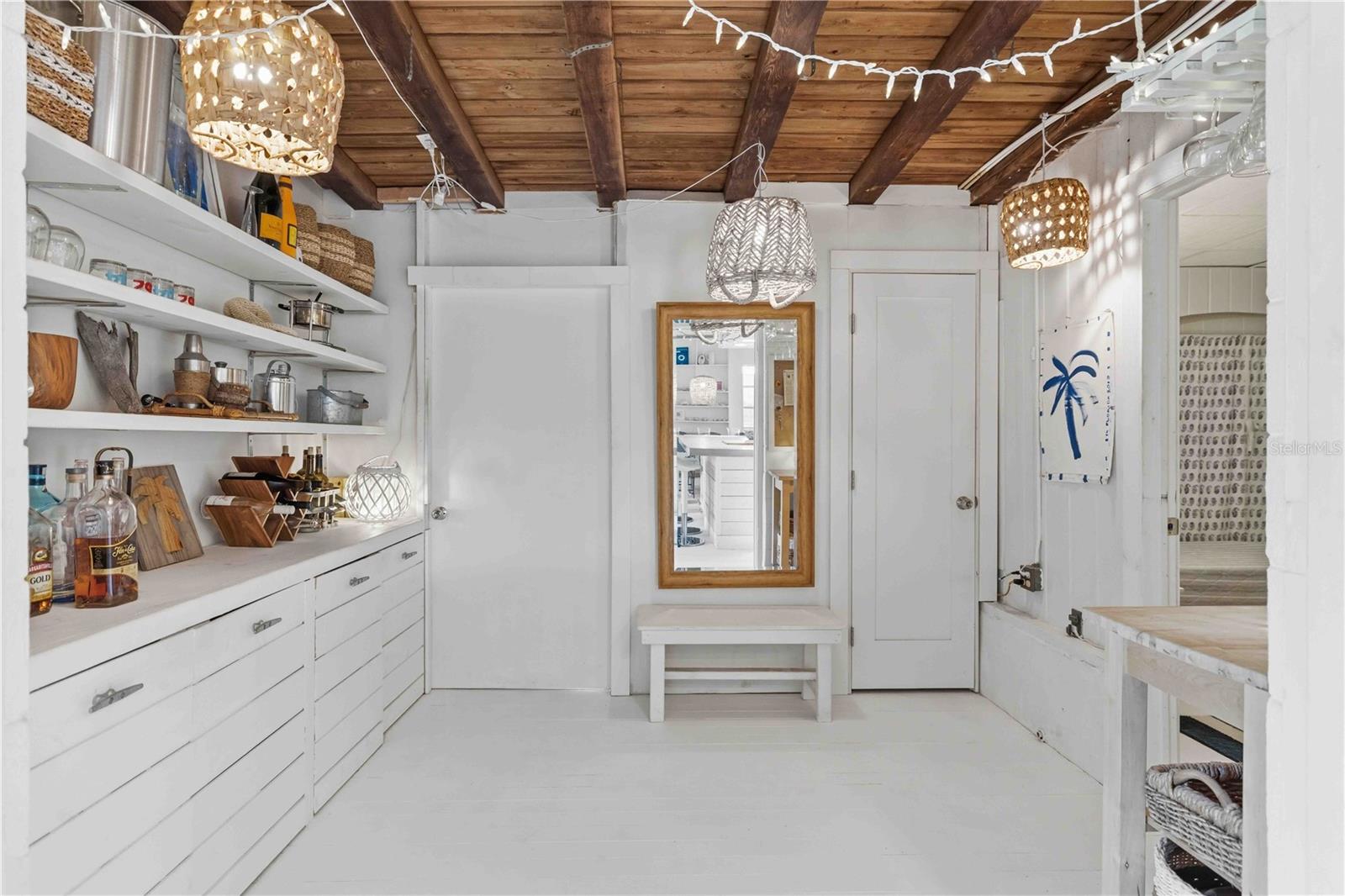 624 BAYSHORE RD, NOKOMIS, FL, 34275