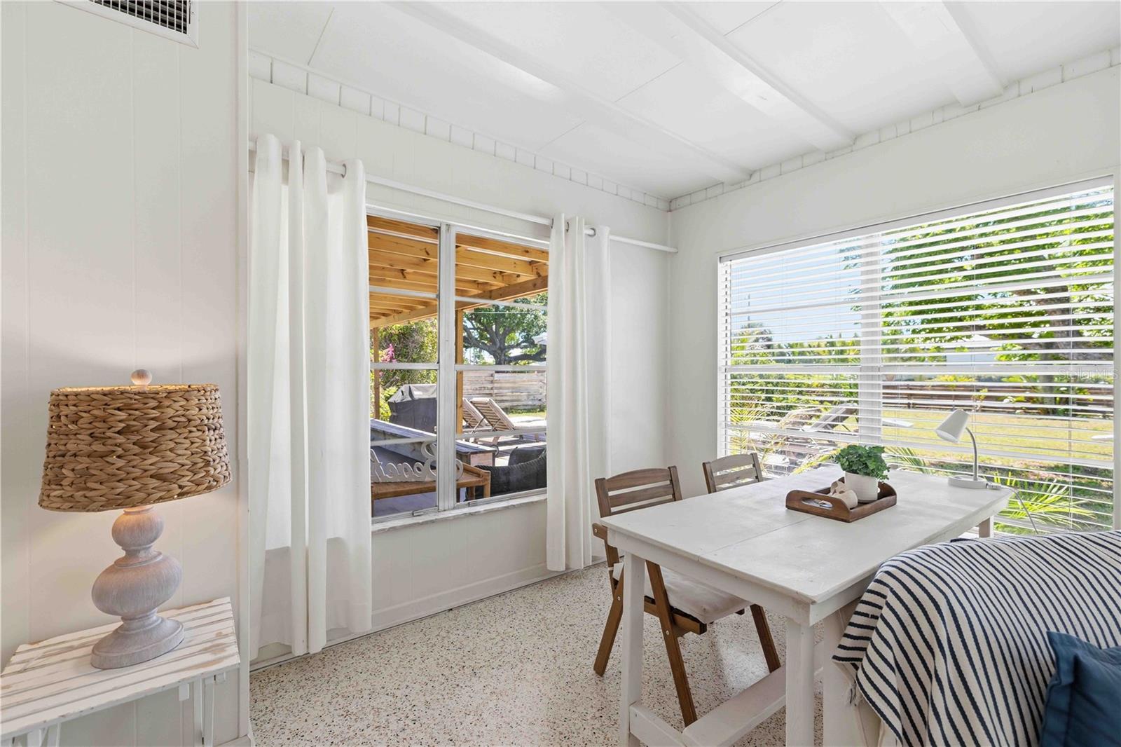 624 BAYSHORE RD, NOKOMIS, FL, 34275