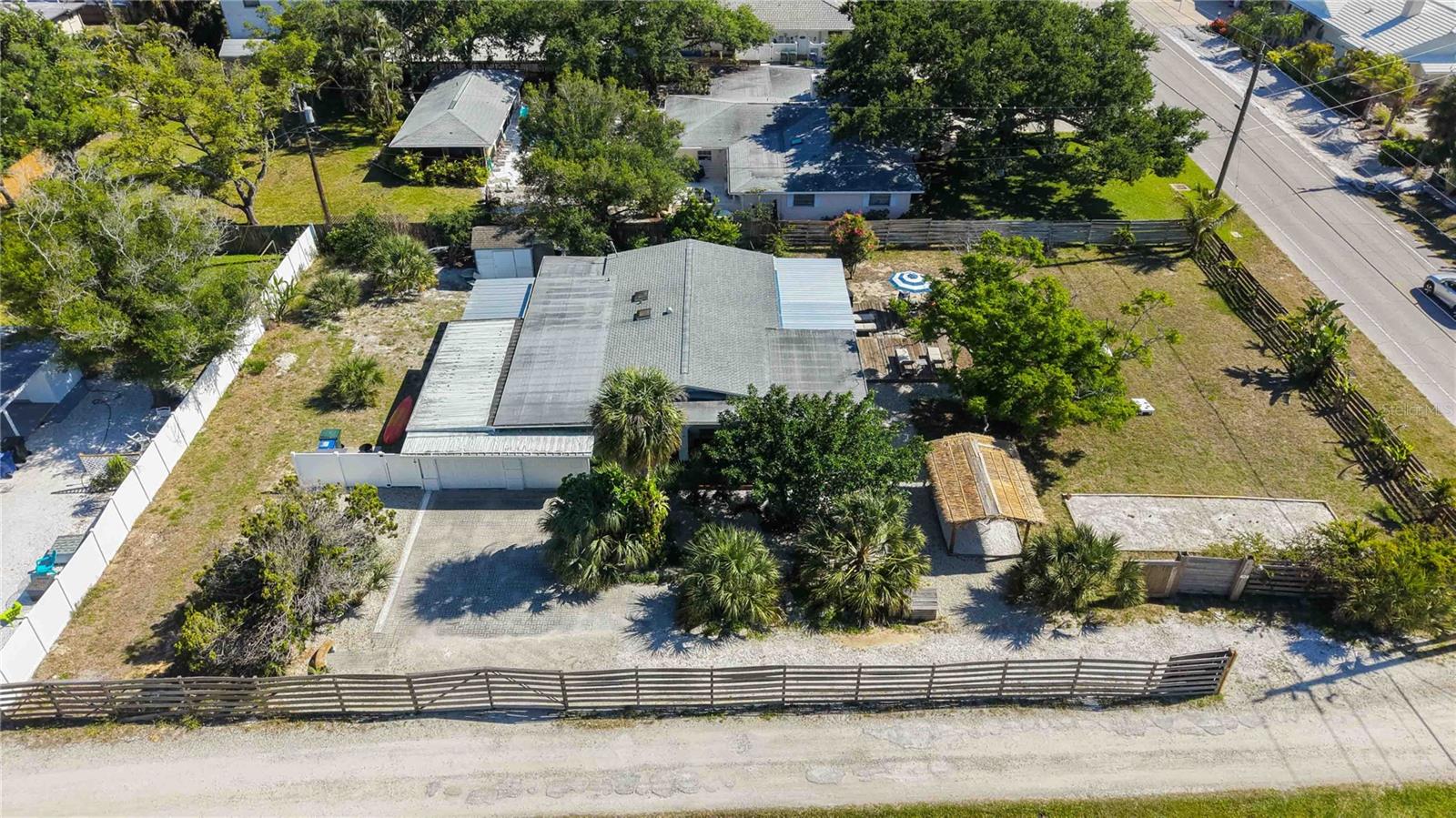 624 BAYSHORE RD, NOKOMIS, FL, 34275