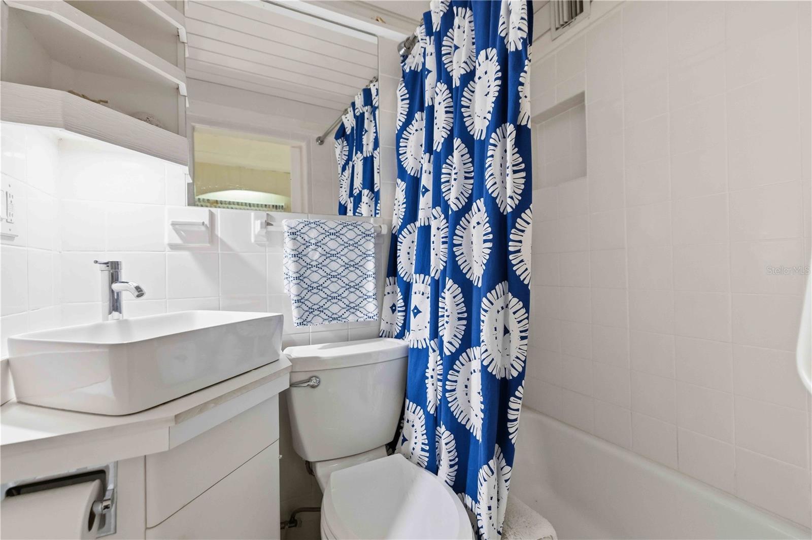 624 BAYSHORE RD, NOKOMIS, FL, 34275