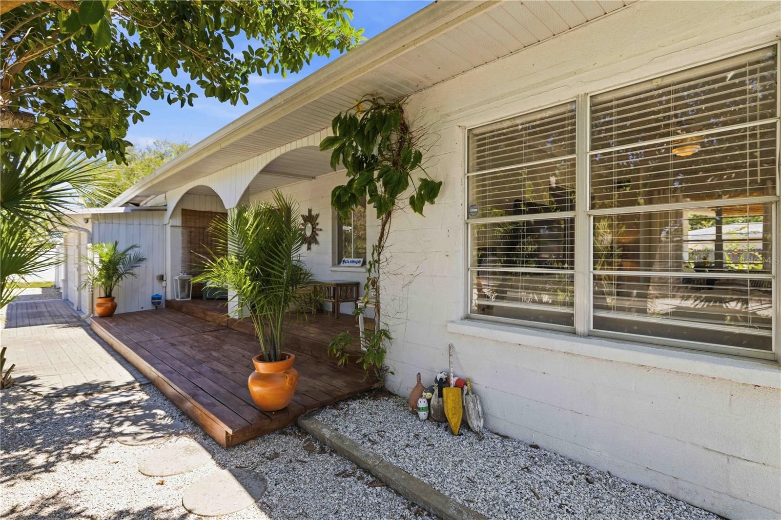 624 BAYSHORE RD, NOKOMIS, FL, 34275