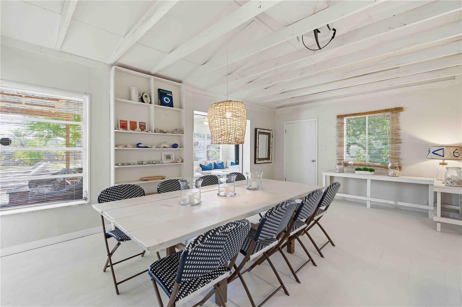 624 BAYSHORE RD, NOKOMIS, FL, 34275