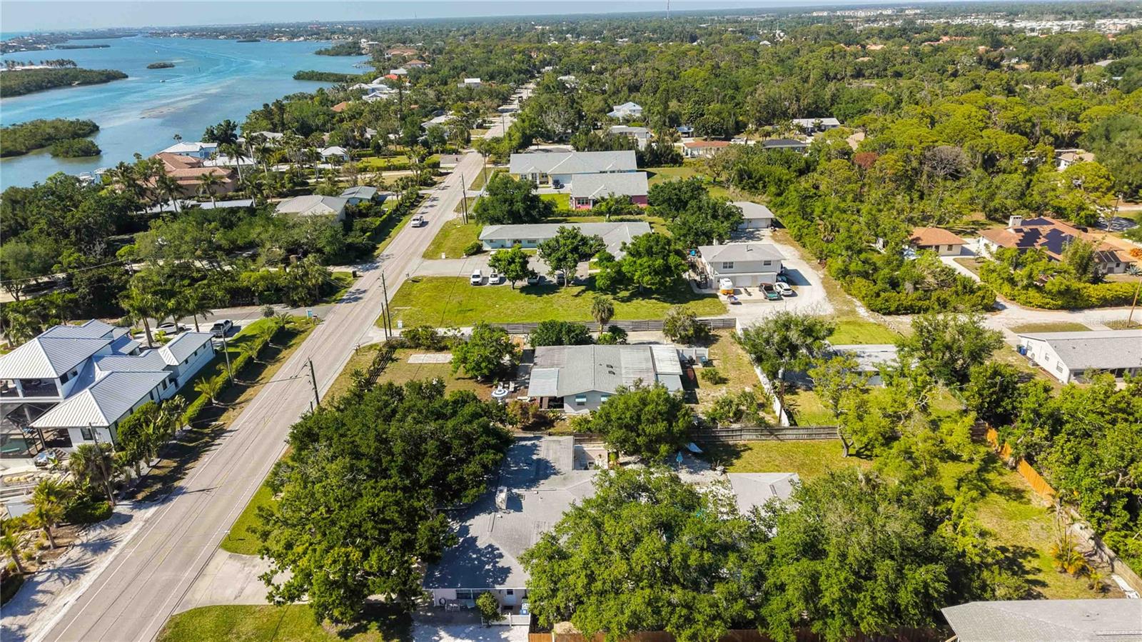 624 BAYSHORE RD, NOKOMIS, FL, 34275
