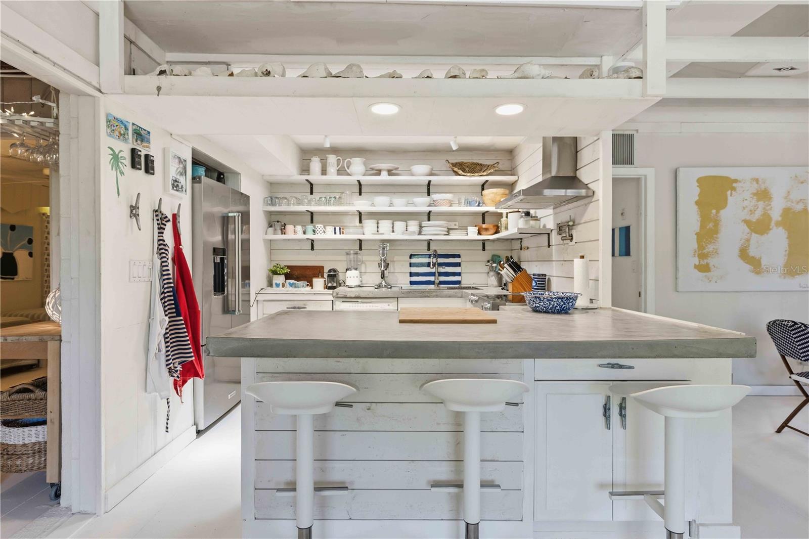 624 BAYSHORE RD, NOKOMIS, FL, 34275