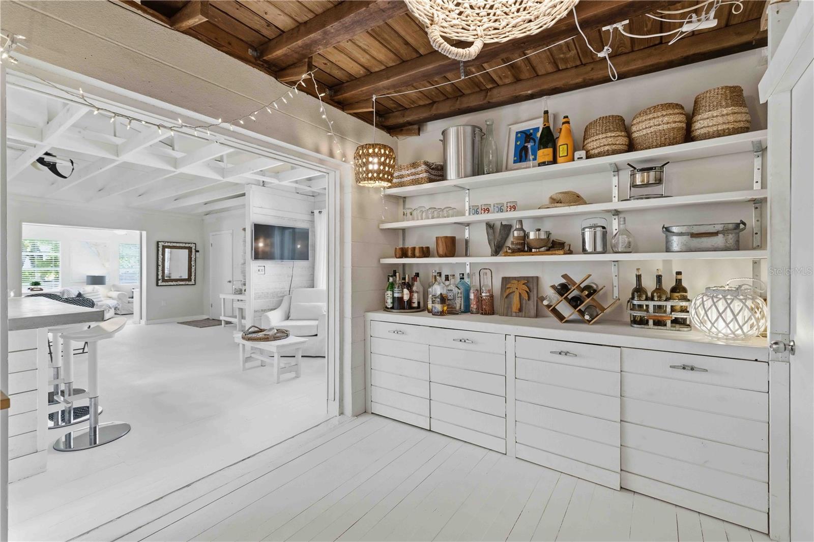 624 BAYSHORE RD, NOKOMIS, FL, 34275