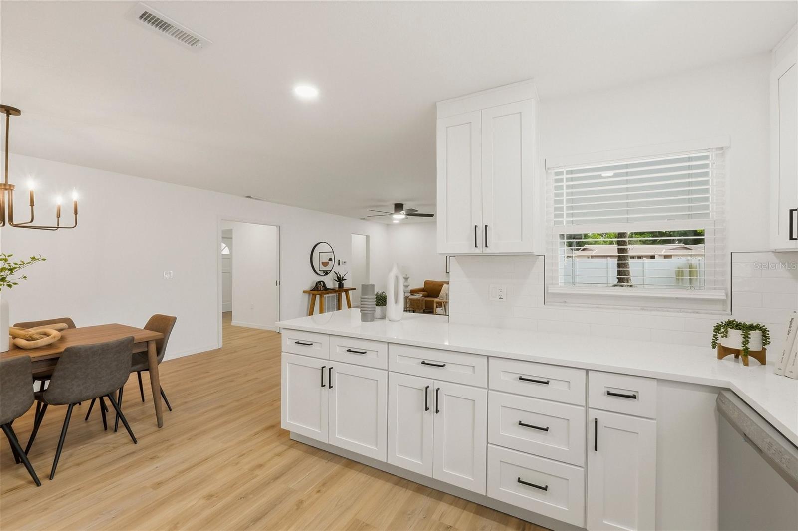 9516 MERRIMOOR BLVD, SEMINOLE, FL, 33777