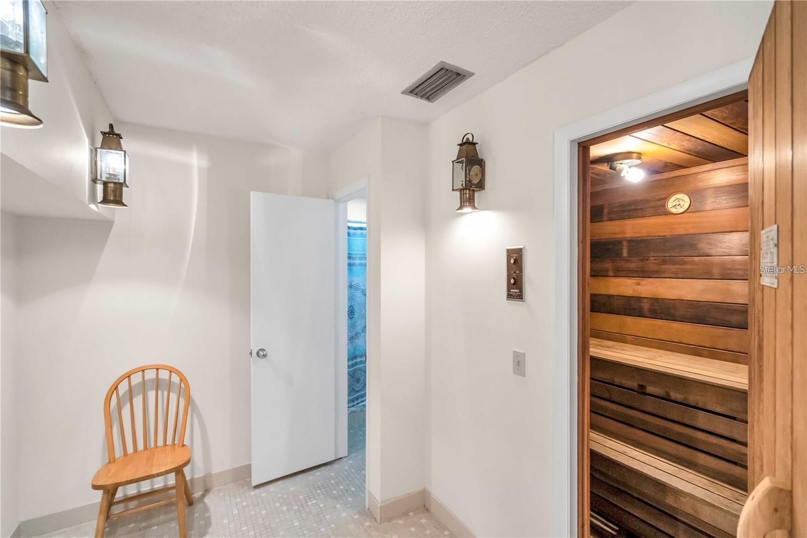 1750 HARBOR PL S #104, SOUTH PASADENA, FL, 33707