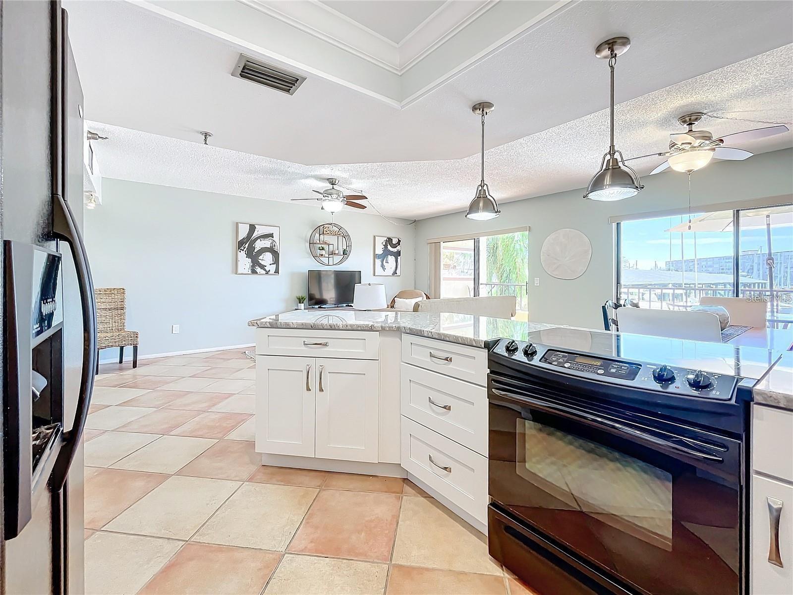 1750 HARBOR PL S #104, SOUTH PASADENA, FL, 33707