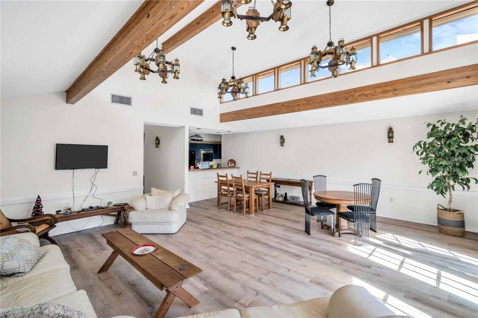 1750 HARBOR PL S #104, SOUTH PASADENA, FL, 33707