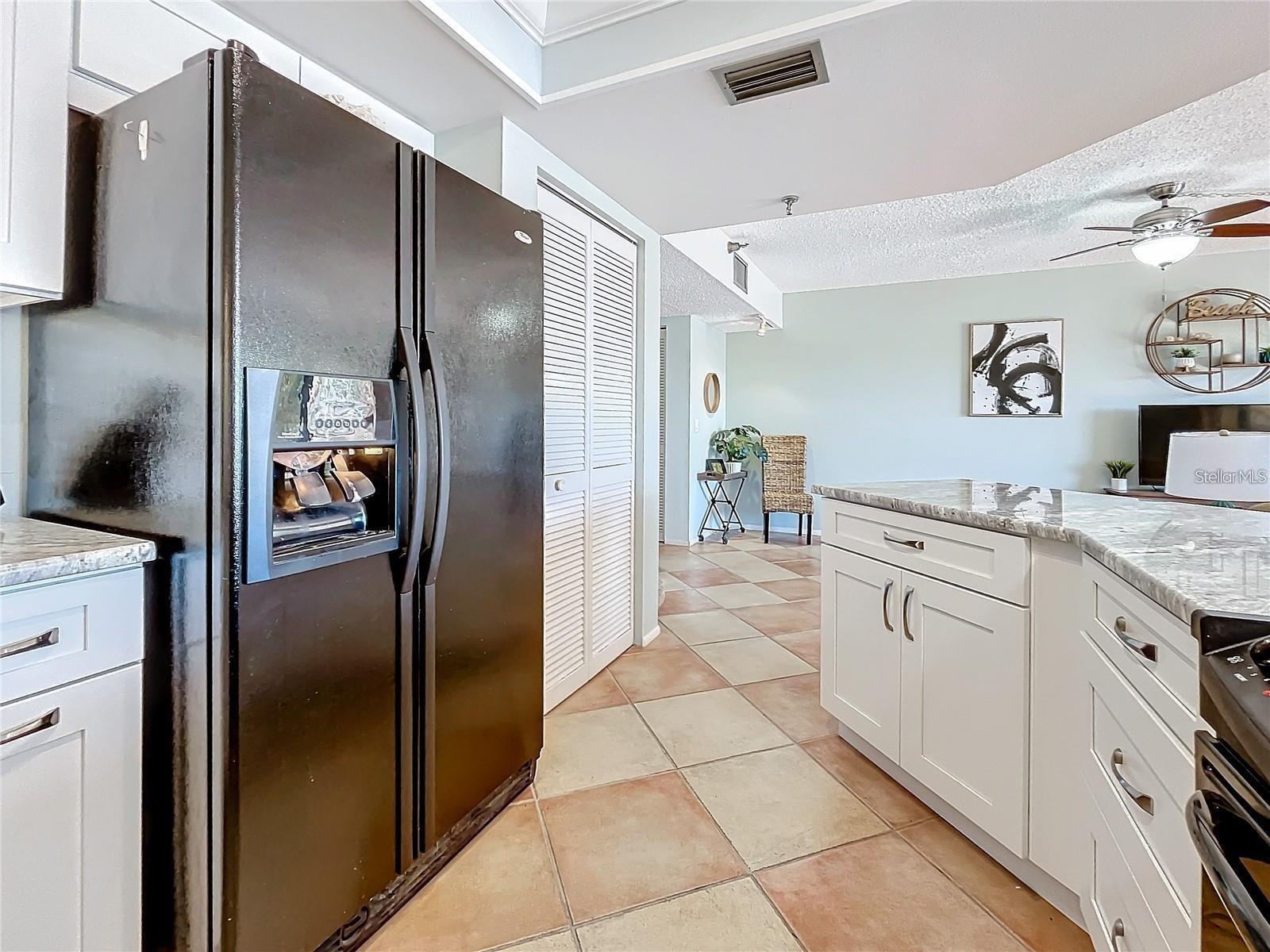 1750 HARBOR PL S #104, SOUTH PASADENA, FL, 33707