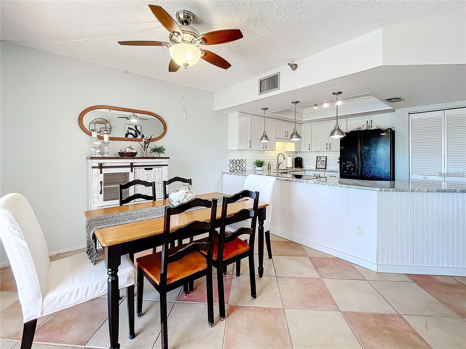 1750 HARBOR PL S #104, SOUTH PASADENA, FL, 33707