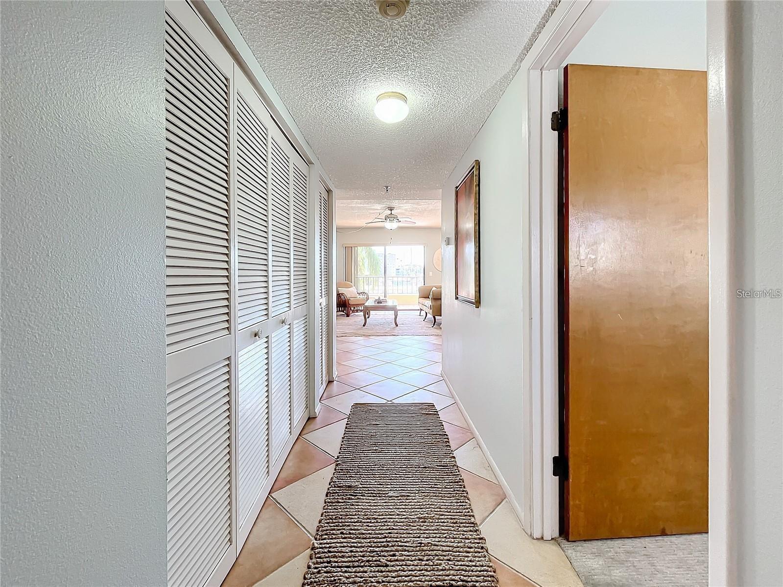 1750 HARBOR PL S #104, SOUTH PASADENA, FL, 33707