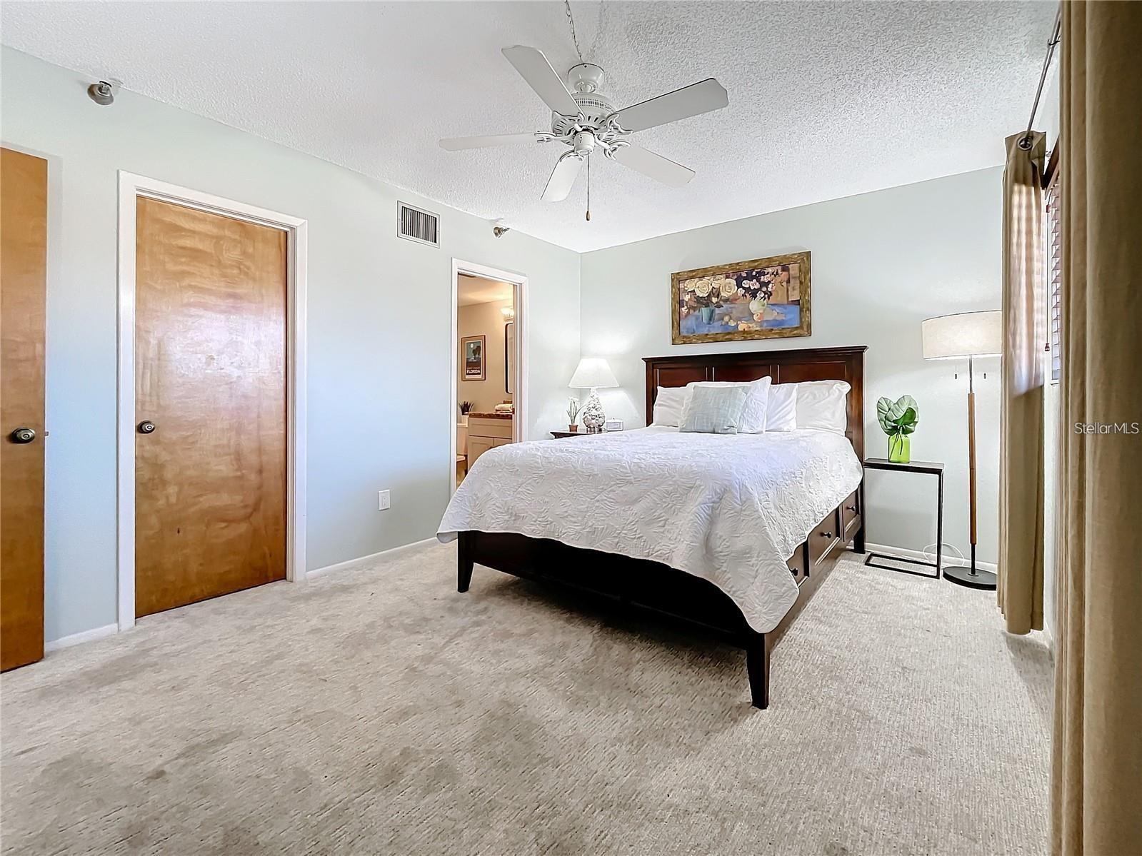 1750 HARBOR PL S #104, SOUTH PASADENA, FL, 33707